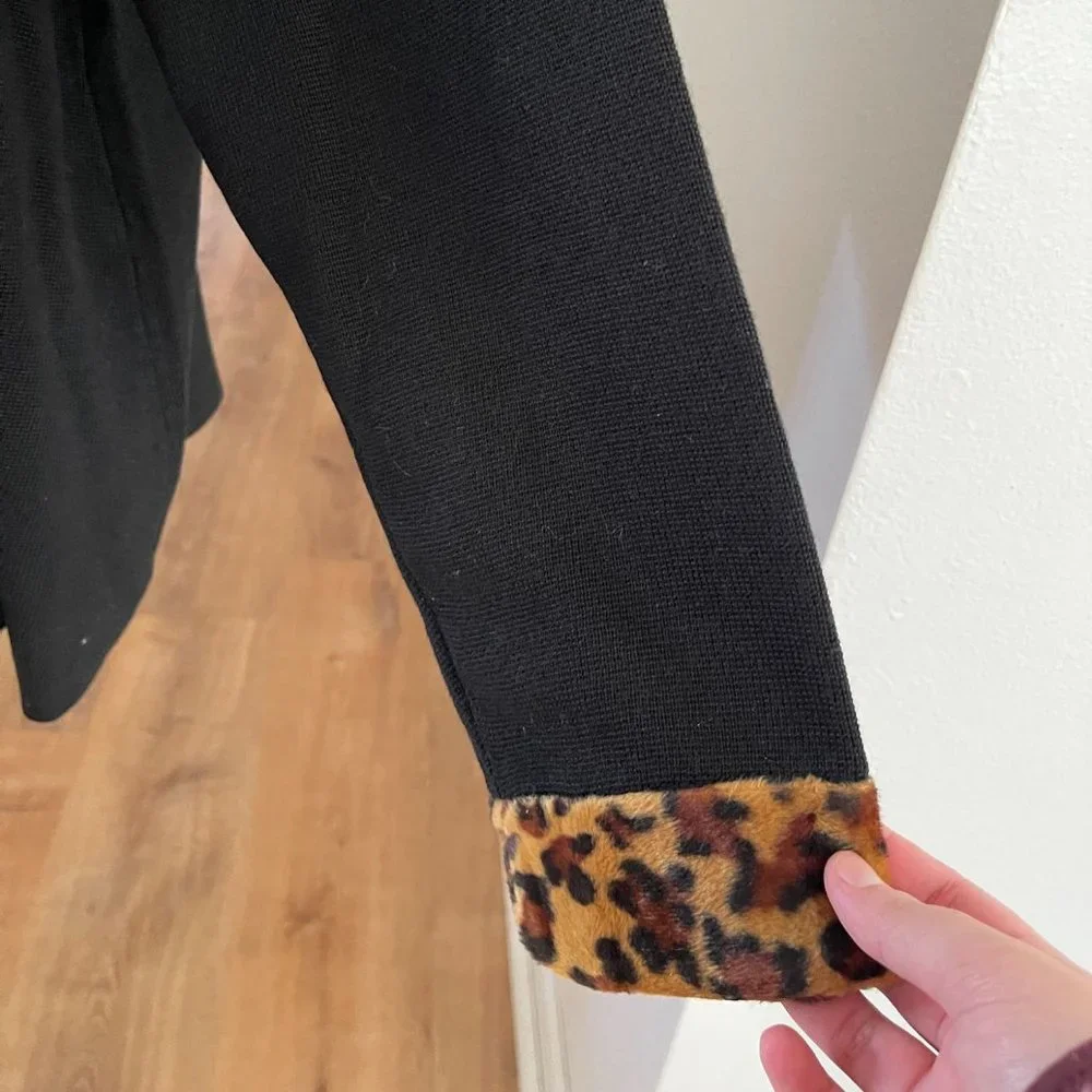 NWT Two Bits by Patti & Leo Animal Print Cardigan - Picture 4 of 7